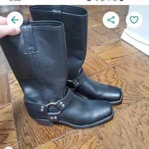 Frye Harness 12R boots 8.5M